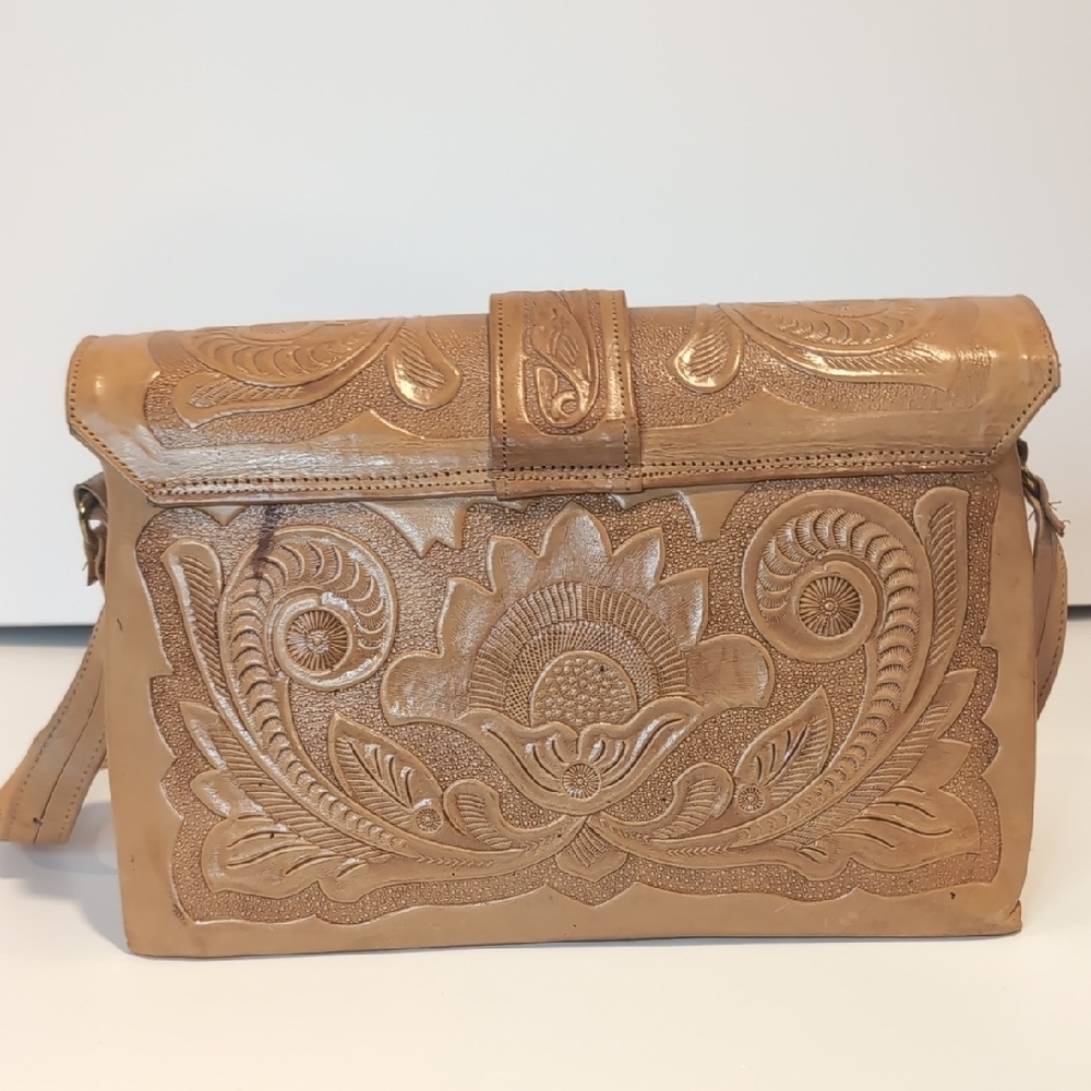 Vintage Hand Tooled Shoulder Bag Purse - Picture 4 of 16
